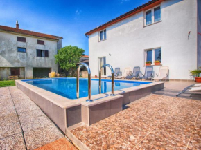 House Andrej 1372
